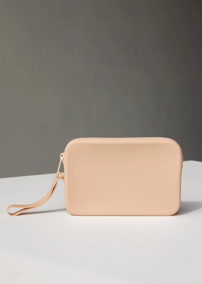Adhesive Stick-On Bra + x1 Silicone Travel Case