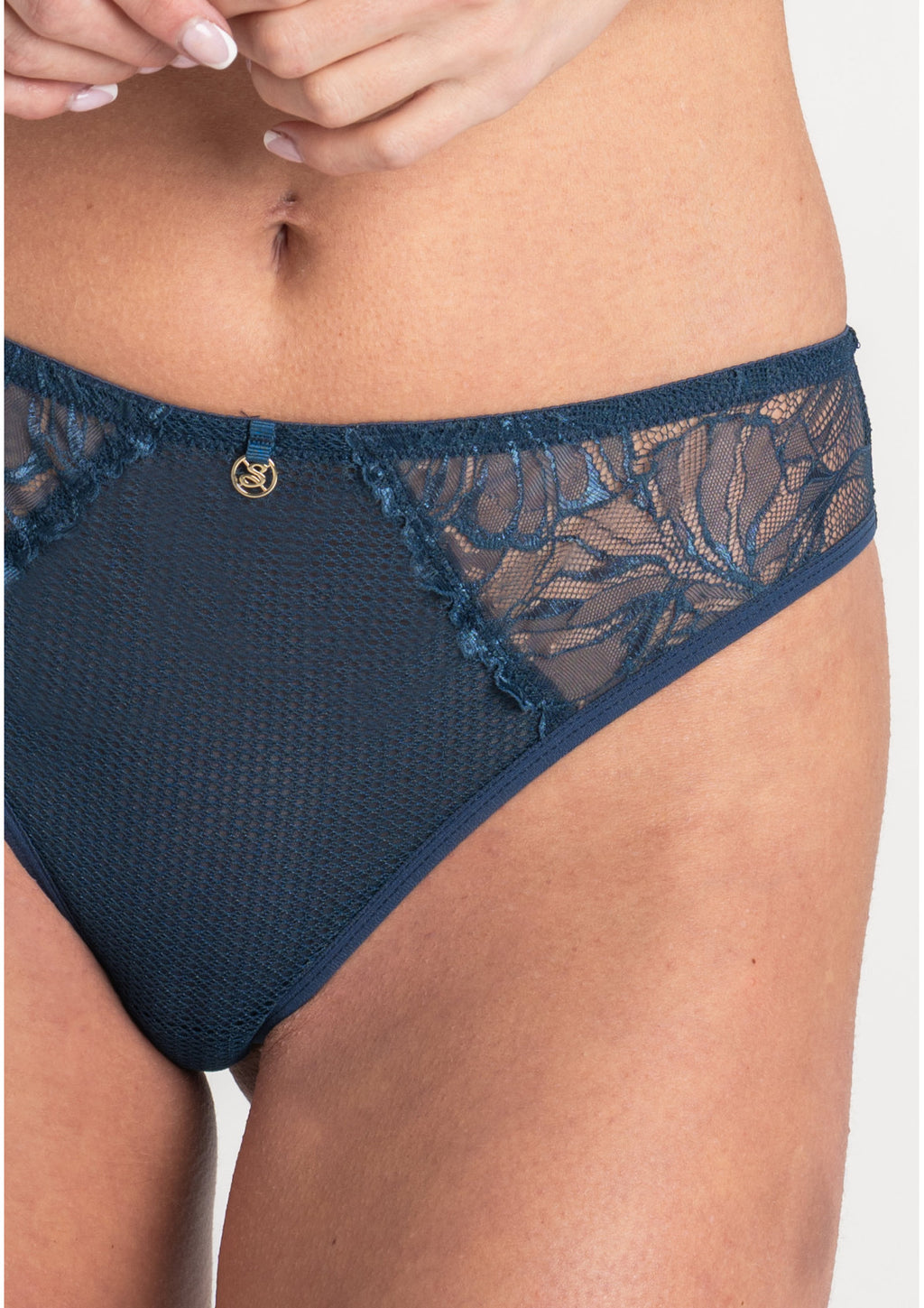 Harmony Lace Thong M300