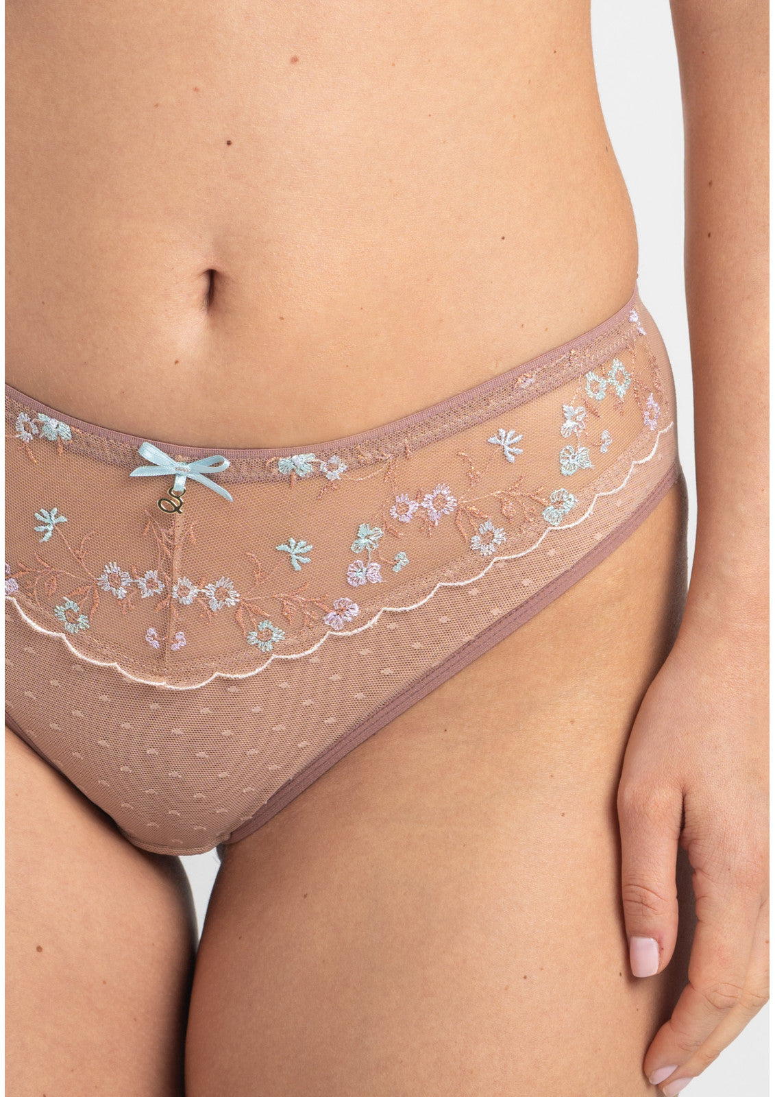 Margaret Lace Thong M300