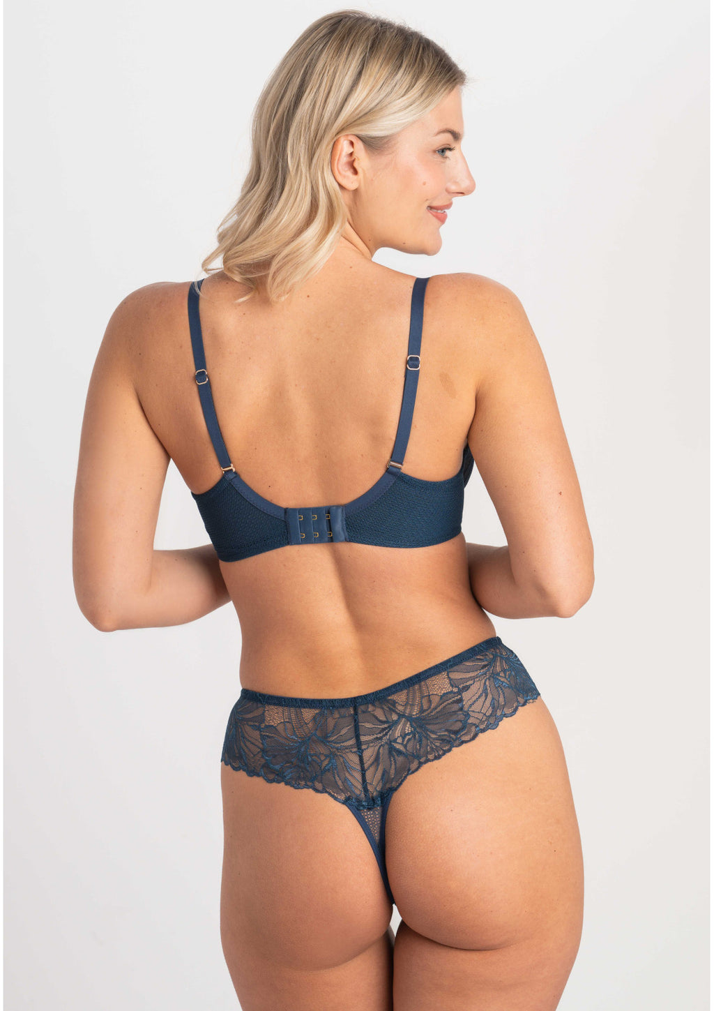 Harmony Lace String C400